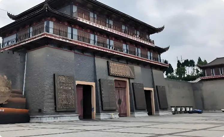 大量广东人涌入贵州毕节,说是来旅游,不去百里杜鹃不吃织金荞凉粉,有什么想法吗?