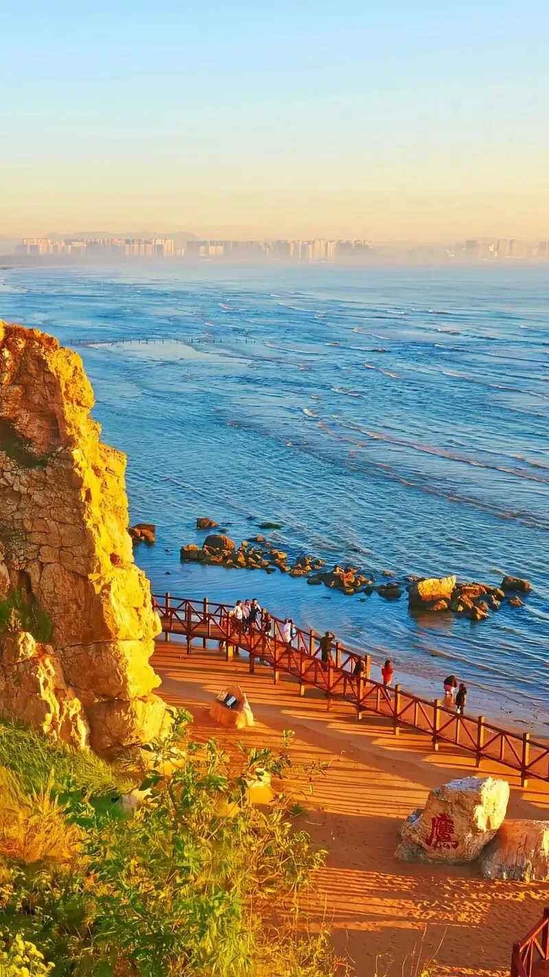 大量俄罗斯游客涌入河北秦皇岛,打着旅游幌子不逛山海关不吃四条包子,为什么