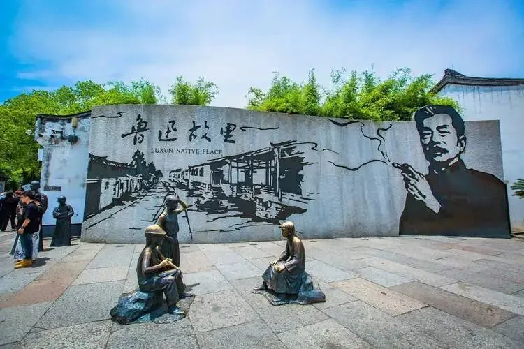 大量日本游客涌入浙江绍兴,打着旅游幌子不逛鲁迅故里不尝黄酒,为什么