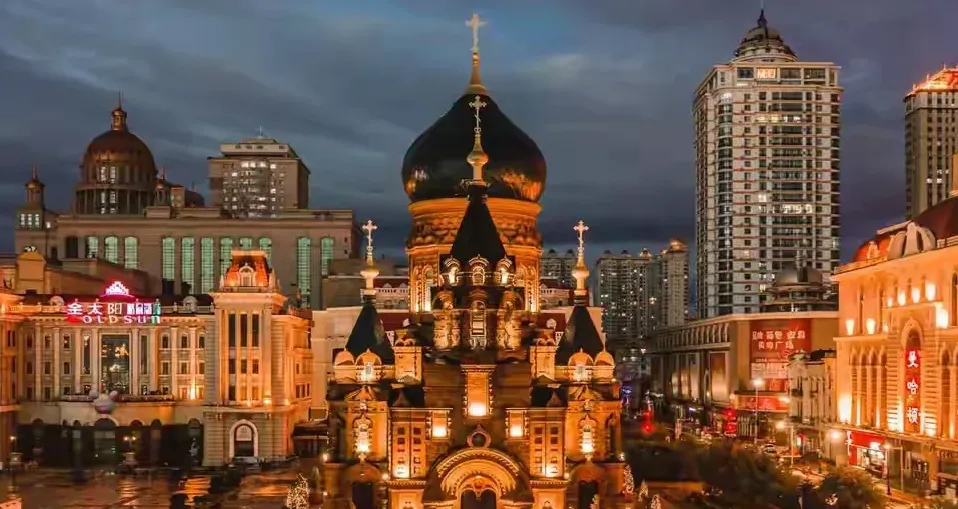 大量日本游客涌入黑龙江大庆,打着旅游幌子不逛铁人王进喜纪念馆不尝坑烤,为什么