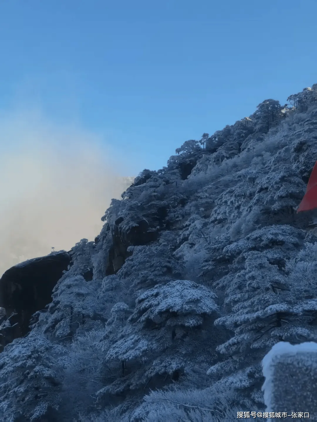 过年去黄山旅游人多吗,黄山春节自驾游攻略!沿途徽州古村逛庙会,赏雪过年超有料!
