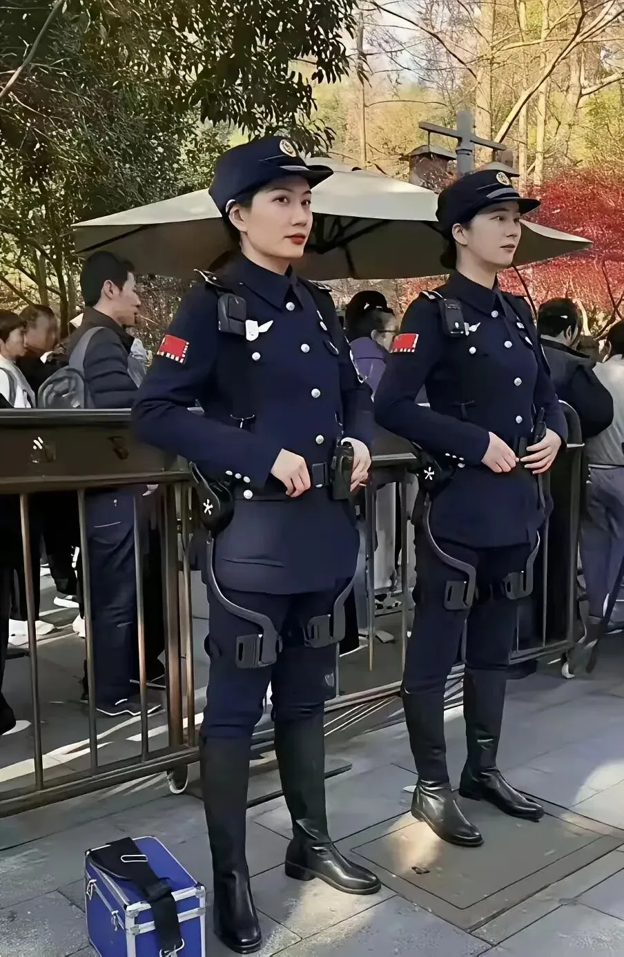 智能警用装备亮相景区执勤一线,科技赋能守护平安