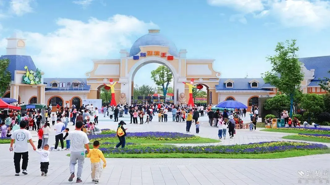 黄梅建成运营长江文化旅游度假区