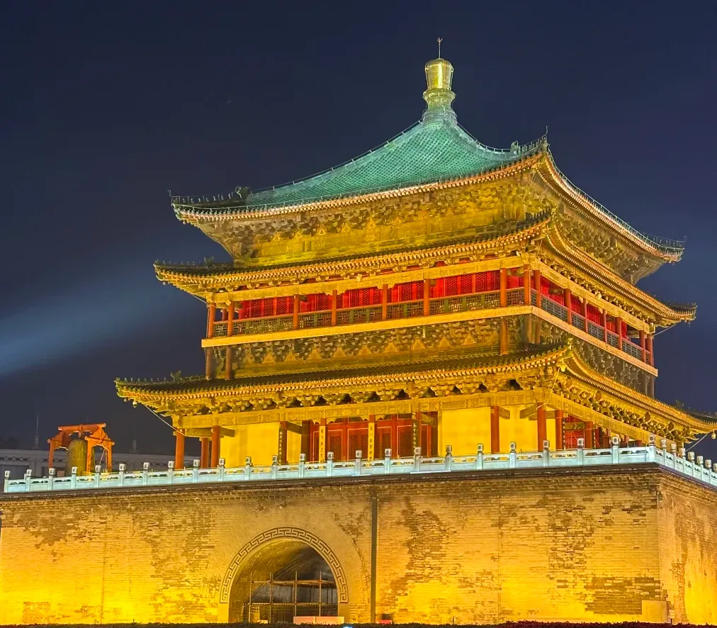 大量日本游客涌入陕西西安,打着旅游幌子不逛兵马俑不吃肉夹馍,为什么?