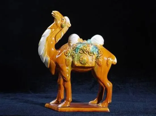 大量日本游客涌入河南洛阳,打着旅游幌子不看洛阳古城不逛龙门石窟,为什么?