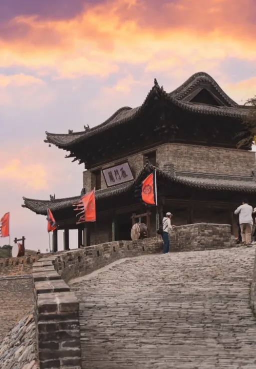 大量日本游客涌入山西忻州,打着旅游的幌子,不逛忻州古城、不吃定襄蒸肉,为什么?