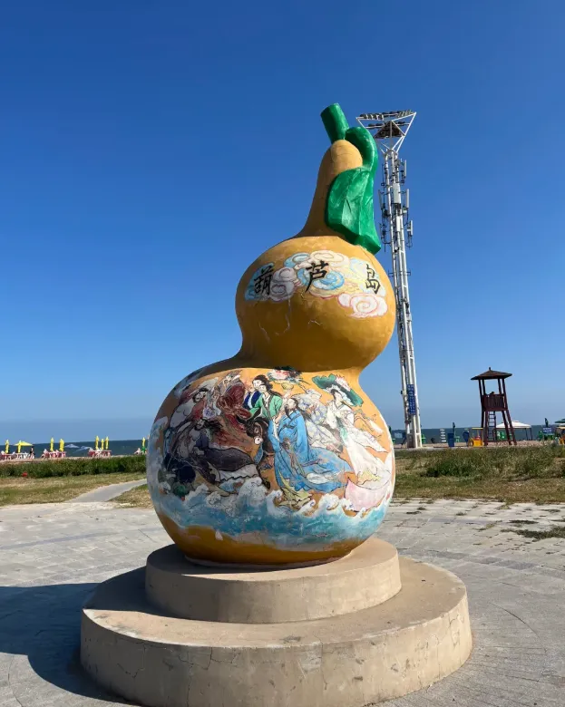 大量日本游客涌入辽宁葫芦岛,打着旅游的幌子,不逛兴城古城、不吃绥中水豆腐,为什么?