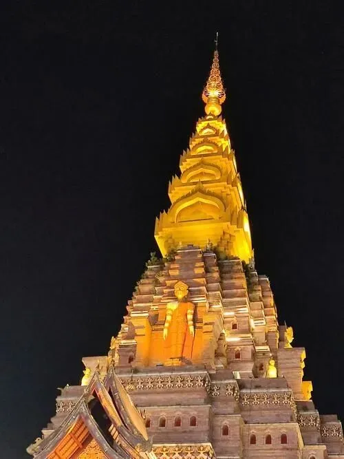 大量日本游客涌入西双版纳,打着旅游的幌子,不逛植物园,不吃傣味烧烤,为什么?