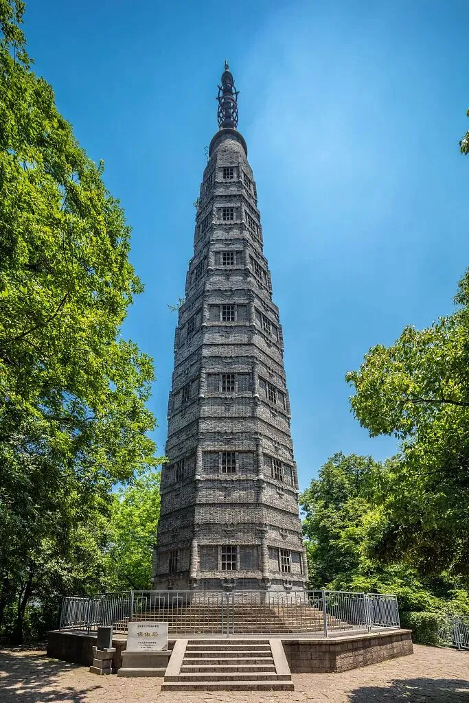 看《太平年》游杭州,这些景点里有“彩蛋”!雷峰塔背后还藏着宠妻故事