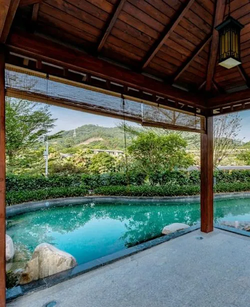 大量日本游客涌入清远,打着旅游的幌子,不逛连州地下河,不吃清远鸡,为什么?