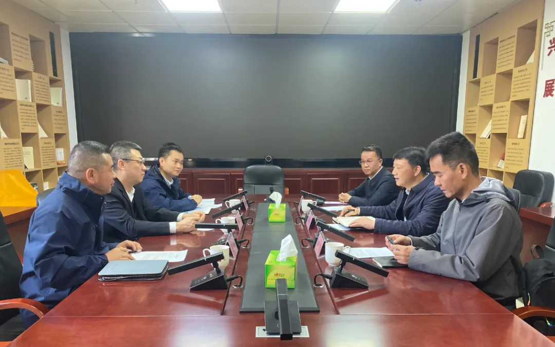 云南旅游总经理李涛拜访西双版纳州委常委、宣传部部长陈选良