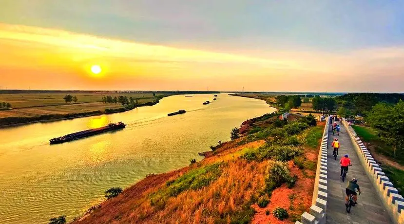 大量日本游客涌入蚌埠,打着旅游的幌子,不逛张公山,不吃烧饼夹里脊,为什么?