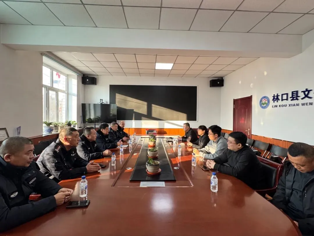 “攥指成拳”凝聚多元共治合力 筑牢冰雪旅游安全防线