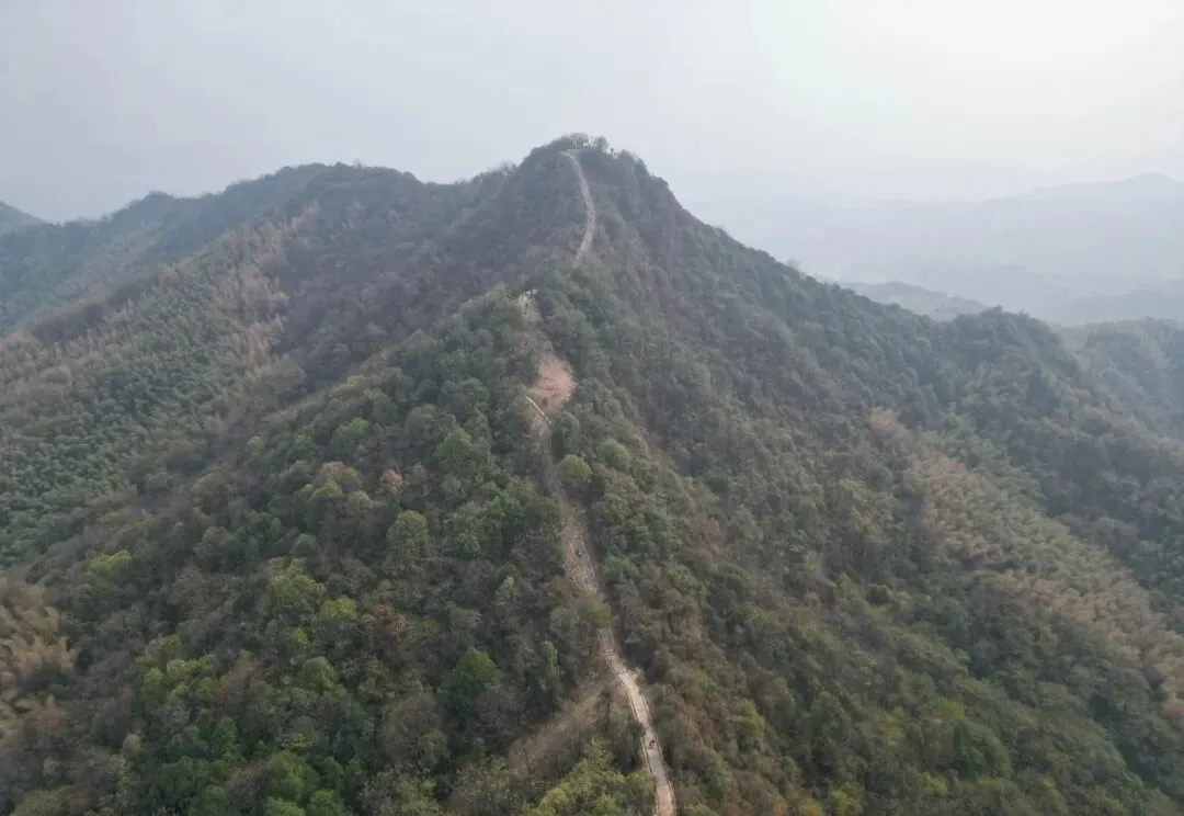 140万元打造的娄底新景区,山顶风景很美,游客吐槽比衡山还难爬