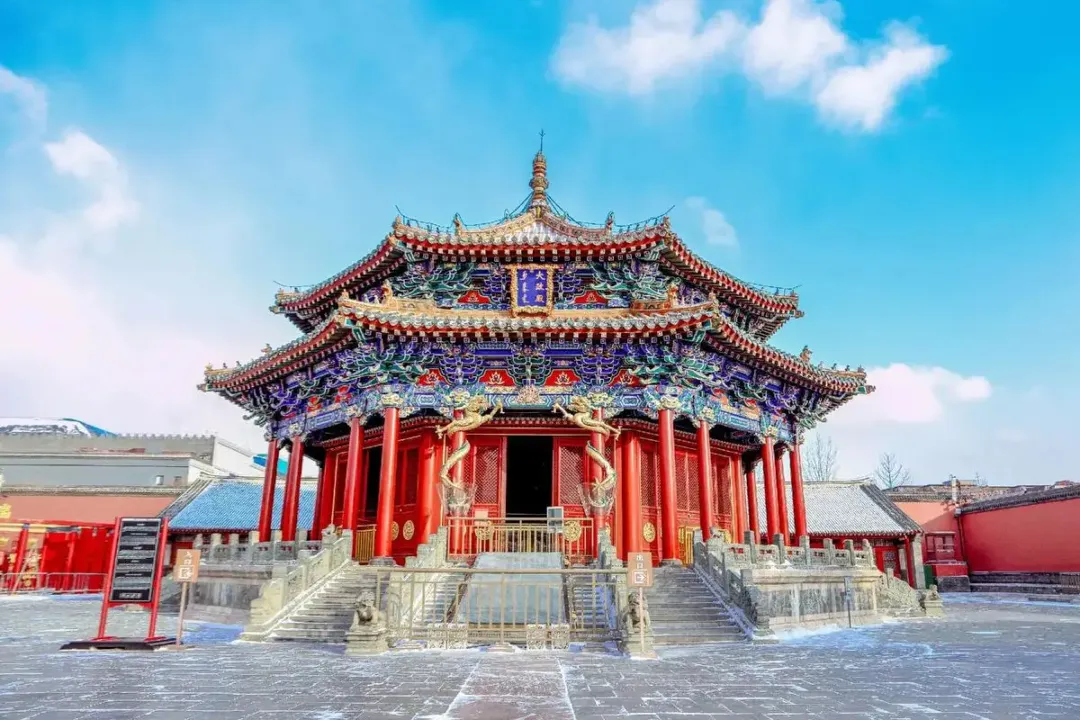 大批俄罗斯游客涌入辽宁沈阳,打着旅游的名义,不逛故宫不看大帅府,他们到底想干啥?