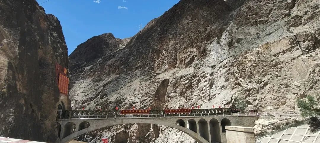 #西藏旅游#五个70后自驾西藏之怒江大桥