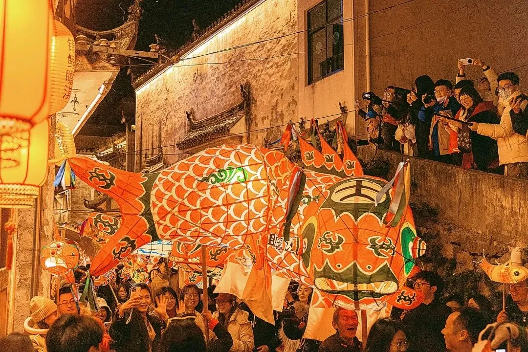 春节反向旅游!这3个冷门小城年味浓、花费少,带全家去正合适