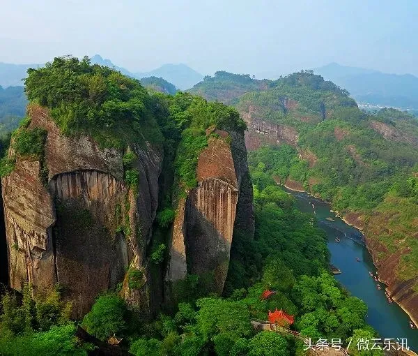 全球公认亚洲最佳旅游地第1名,竟然是国内最低调的省份,超越马尔代夫,比新疆更壮阔