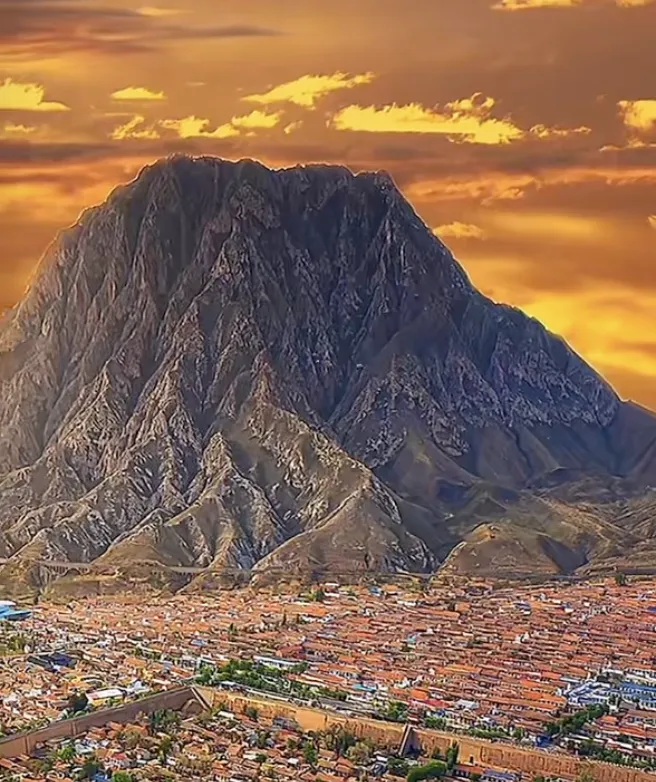 鸡鸣山景区-2026首届新春游园会|鸡鸣迎春 · 福满山城