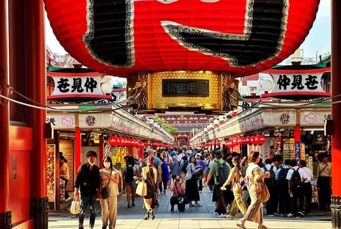 大量日本游客涌入成都,打着旅游的幌子,不逛武侯祠,不吃麻辣火锅,为什么?