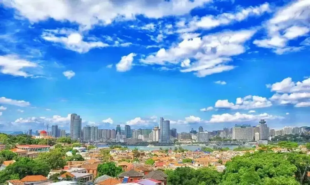旅游攻略 | 第一次来厦门怎么玩?15个必打卡景点+10个必吃特色美食全攻略,本地人