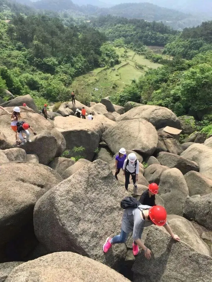 定位梅岭失传的景点 : 鹅峰(1)—— 何家脑