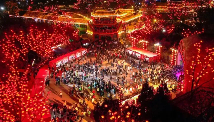 网红景区也赔钱,钱都被谁挣了?