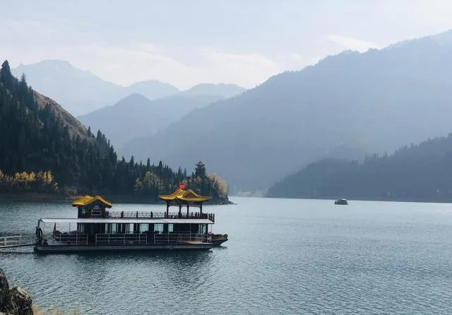 新疆昌吉狂喜!天山天池景区免费了!以前收费95元,如今敞开玩