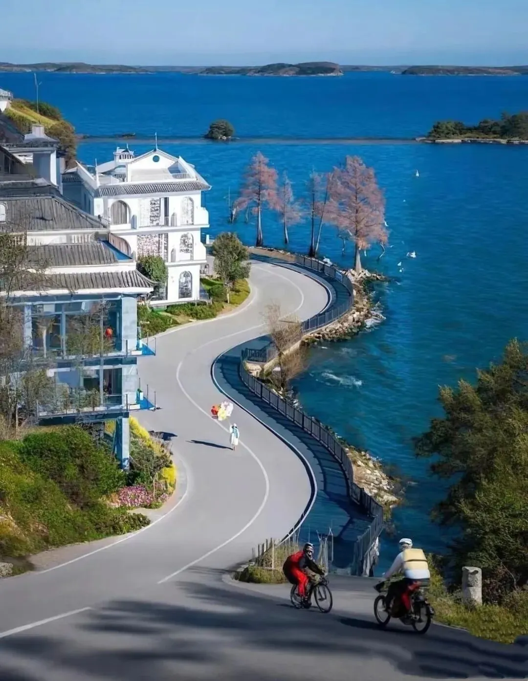 【小众旅游目的地推荐】滇西秘境行,赏景吃遍地道风味