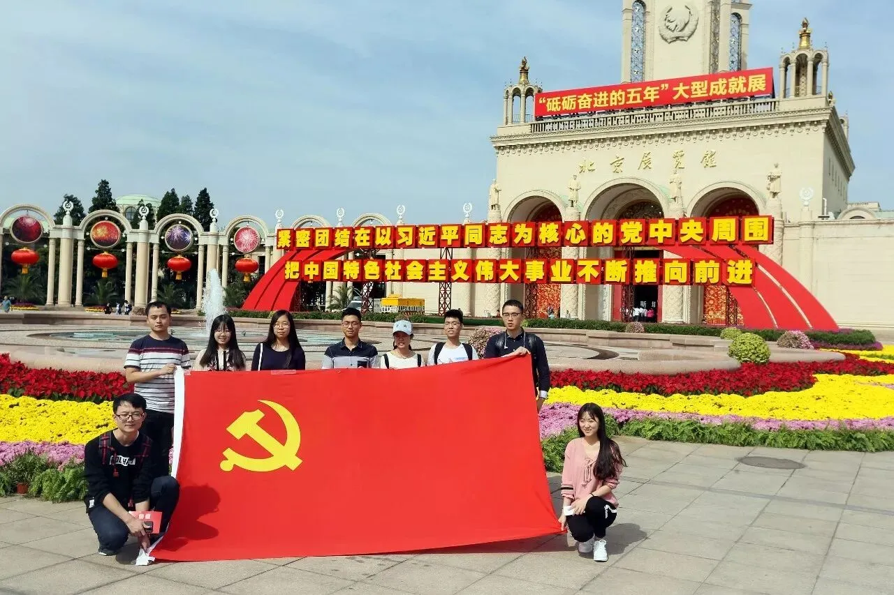 今年国庆黄金周,这个“景点”真的很火!