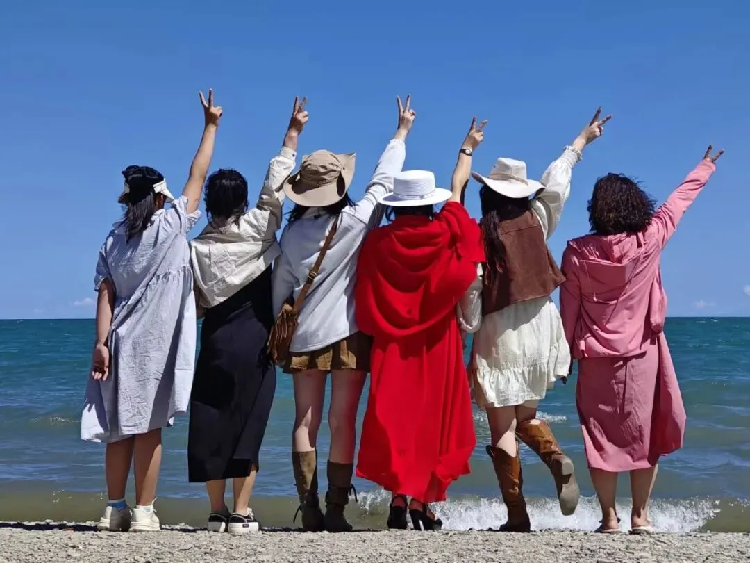 来青甘环线旅游领队有多重要?小刚领队:深耕青甘十年,99.8%好评率的服务密码