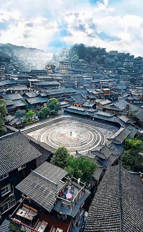 中国唯一因穷被评上的5A景区,当年险些被拆,如今盈利过亿,网友:贫穷救了这里