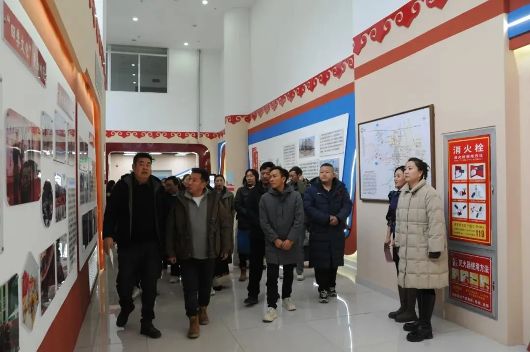 河南蒙古族自治县文体旅游广电局考察组到伊金霍洛旗文化馆考察交流