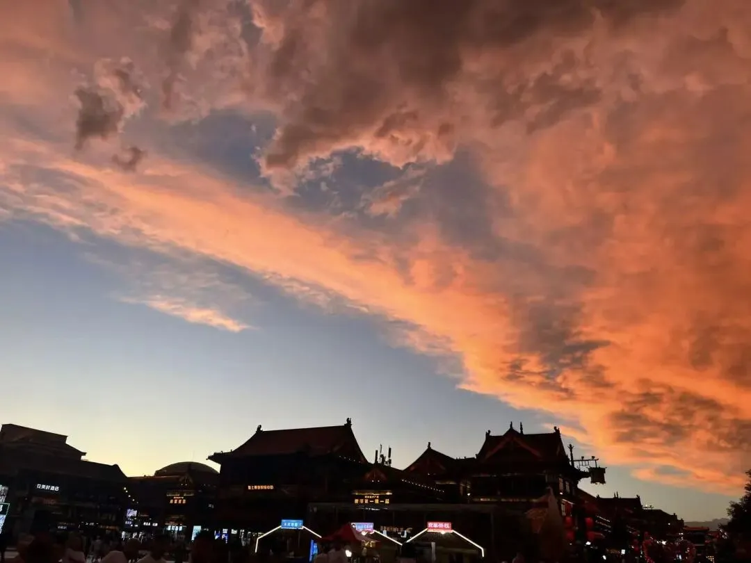 跟团旅游的常规经典配方:买玉石饰品