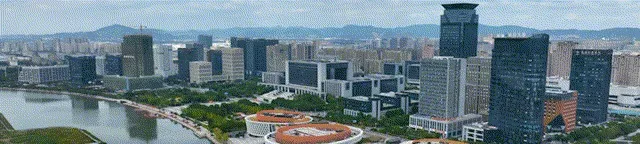 就在招宝山景区门口,开了好些年的韩餐店~~