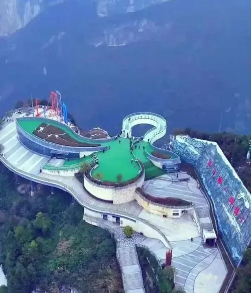 【惊艳你的旅行|探秘龙缸景区的绝美风景与神秘故事】