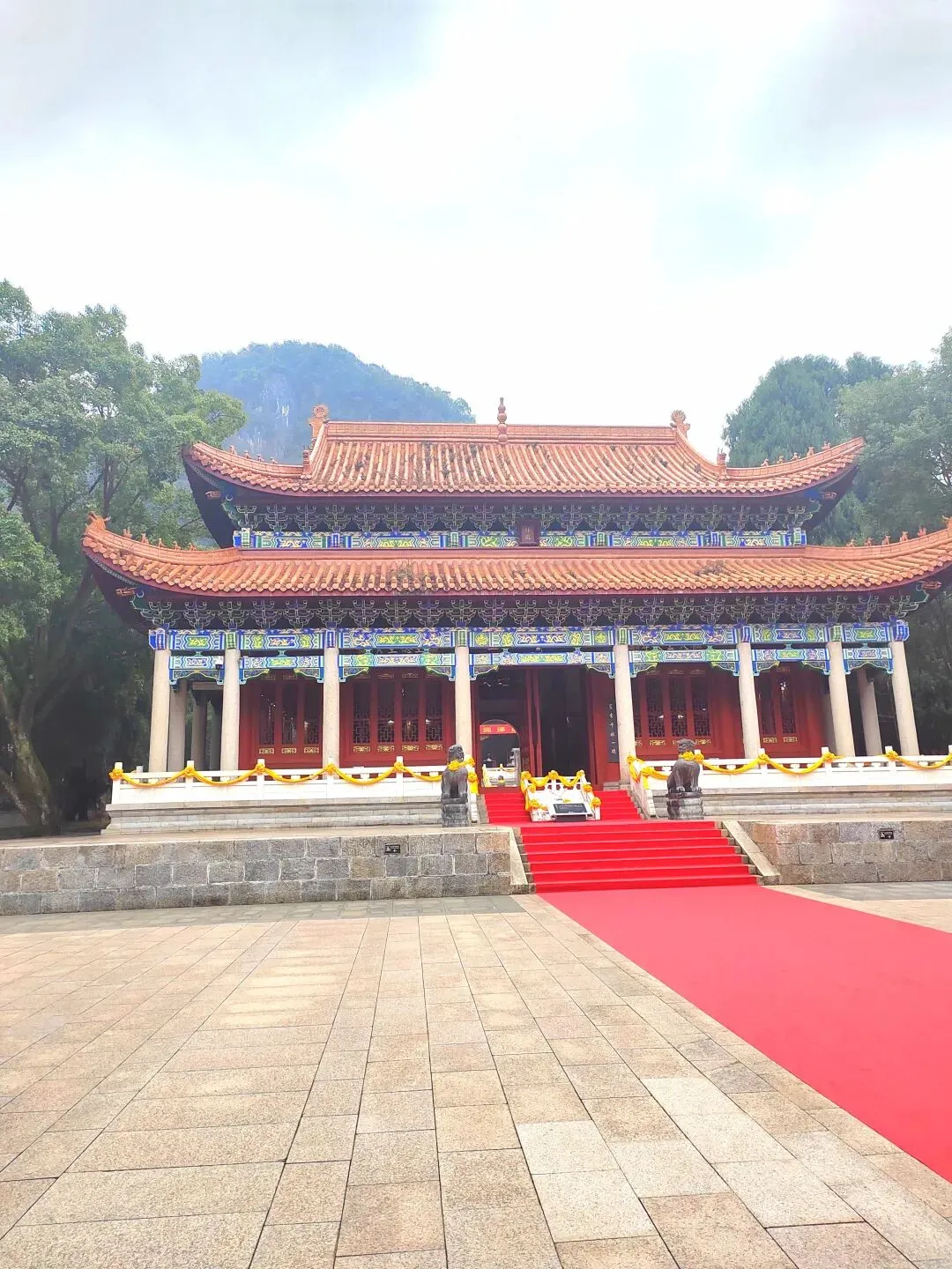 宁远舜帝陵景区偶遇少女,竟号称要在此处露宿