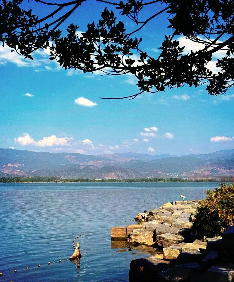 均温21°C,春节旅游反向出行的八个温暖新地!