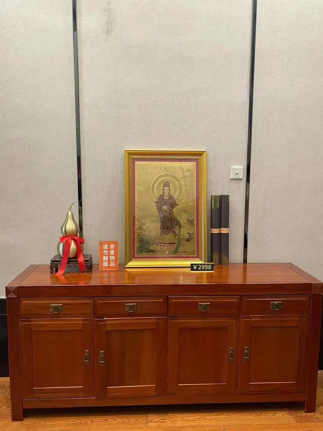 太离谱了!普陀山景区专柜2000多的观音画像,今天100多拿下!