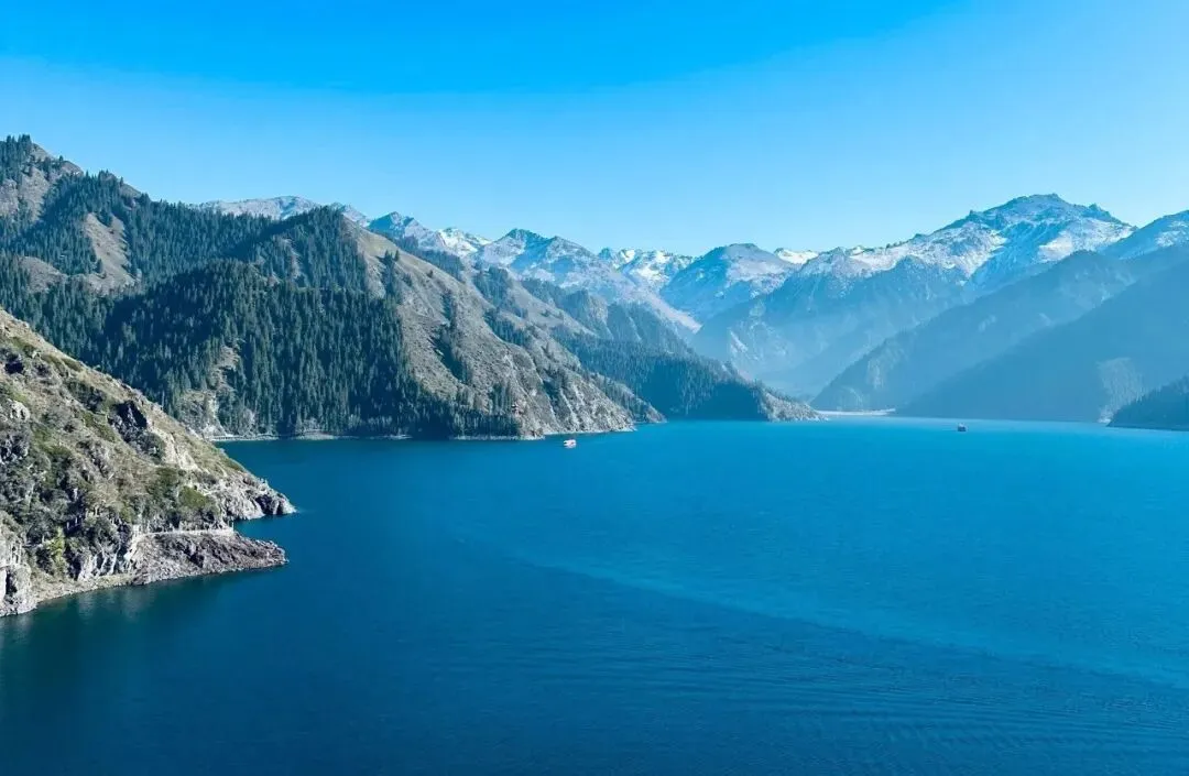 新疆维吾尔自治区著名旅游景点介绍