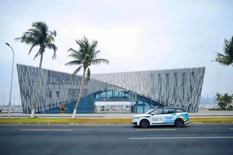 无人驾驶车开进旅游圈,多地试点“自动驾驶+文旅”专线