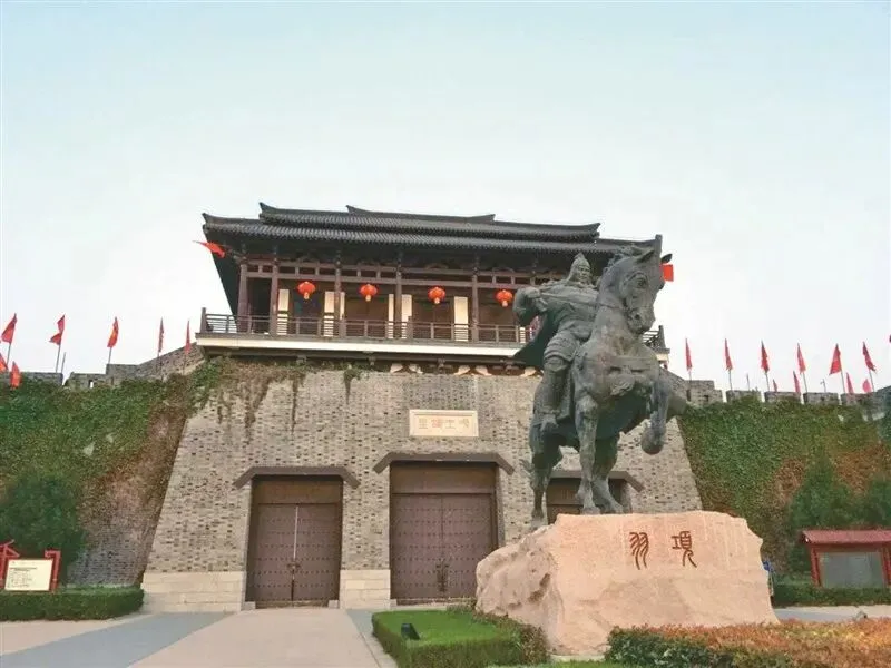 景区高薪征项羽 身高门坎190难觅