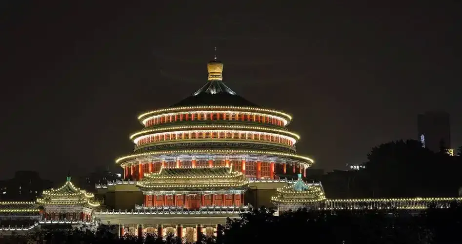 大量俄罗斯人涌入重庆,打着旅游的名义,不访洪崖洞不看李子坝轻轨,想干啥?