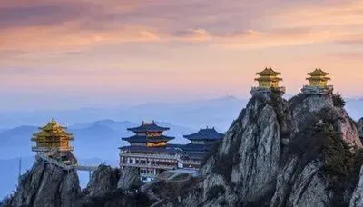 跟团去河南旅游攻略,河南5天4晚怎么安排最合理,什么时候去最好