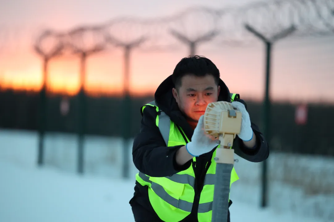 【民航动态】助力冰雪旅游 呼和浩特机场提升雪具保障服务