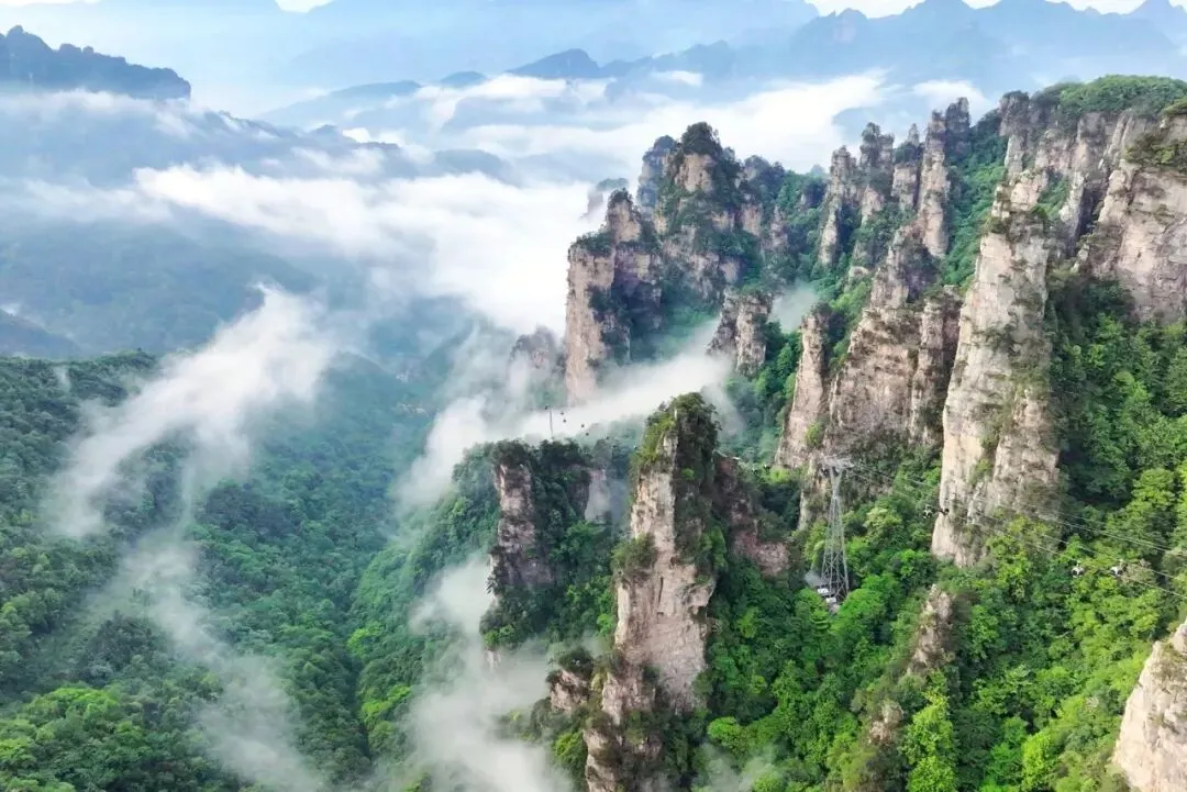 湖南这景区奇峰三千,和九寨沟齐名,1~2日行程及攻略分享