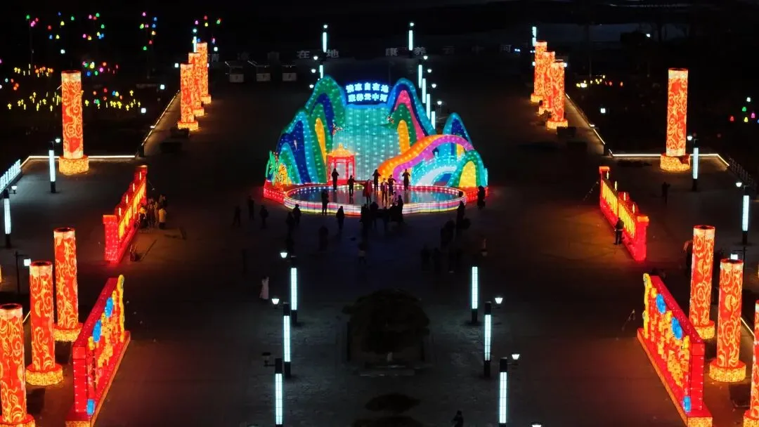 没有一颗树能黑着过年!忻州云中河景区上“新妆”!过年去打卡啊~