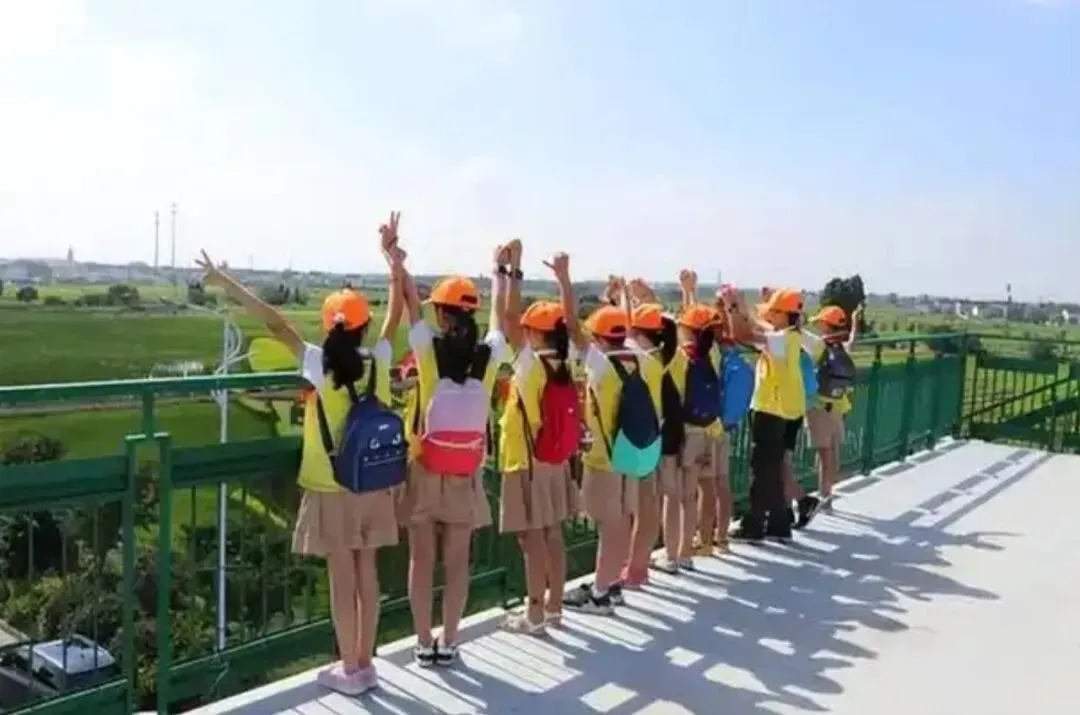 旅游研学:教育赋能与体验升级融合,重构假期消费价值内核