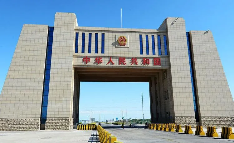 大量日本游客涌入博尔塔拉,打着旅游的幌子,不去赛里木湖,不吃烤包子,为什么?