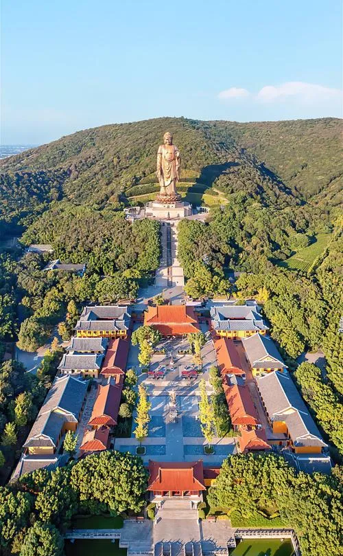 去了可能是国内最“壕”的佛教景区,一整个被惊住!